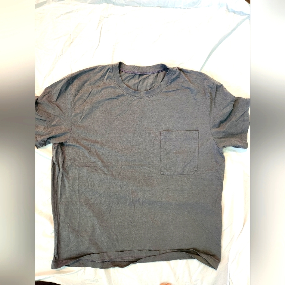 Lululemon 5-year basic tee, rhino grey